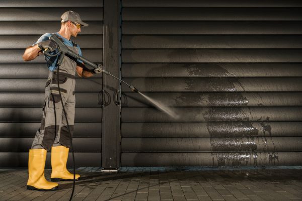 Cost of Garage Power Washing in Sarasota