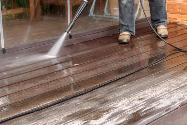 Cost of Pool Deck Power Washing in Sarasota