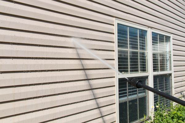 Cost of House Pressure Washing in Sarasota