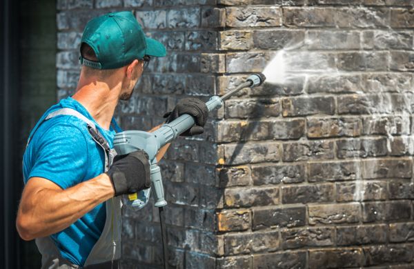 Cost of Exterior Masonry Cleaning in Sarasota