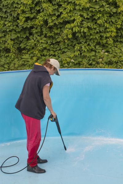 Cost of Pool Pressure Washing in Sarasota