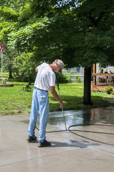 Cost of Driveway Concrete Cleaning in Sarasota